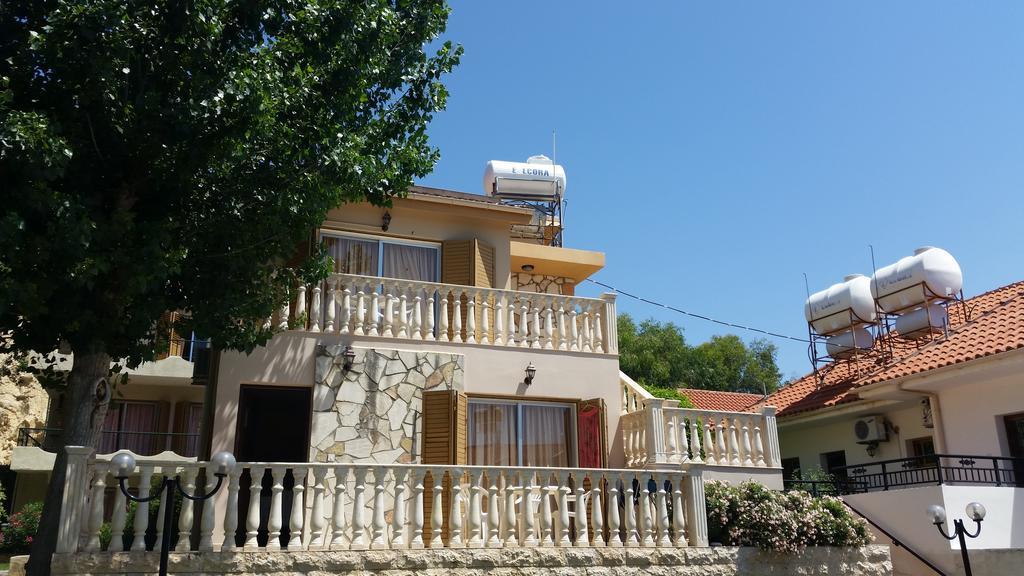 Kotzias Beach Apartments Pissouri Dış mekan fotoğraf